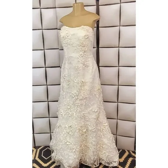 Oleg Cassini wedding gown - Picture 5 of 9